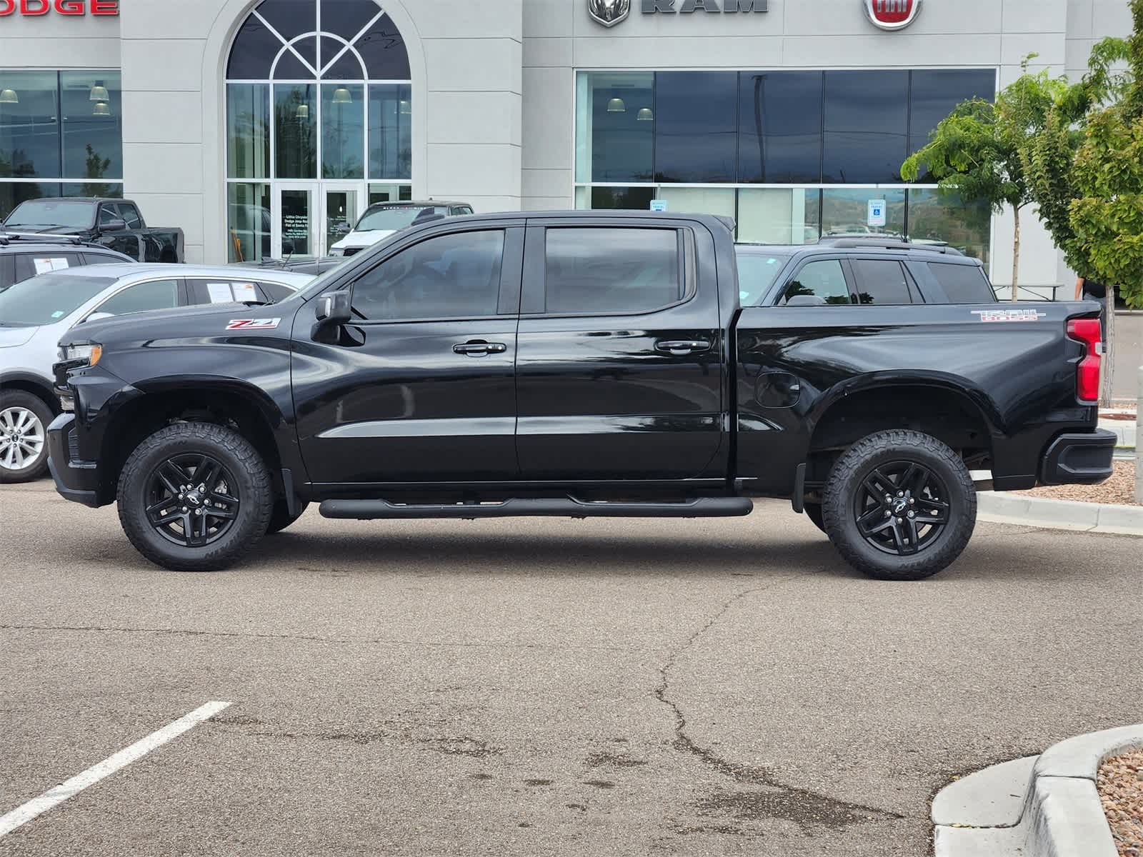 Thumbnail: 2019 Chevrolet Silverado 1500 - 4