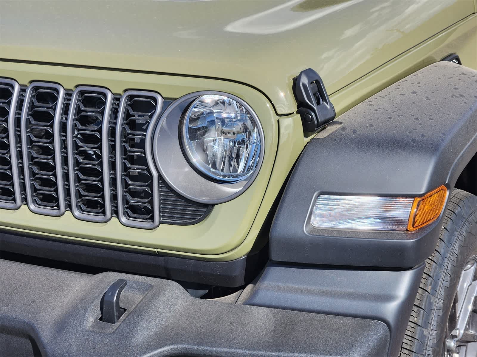 Thumbnail: 2025 Jeep Wrangler - 8