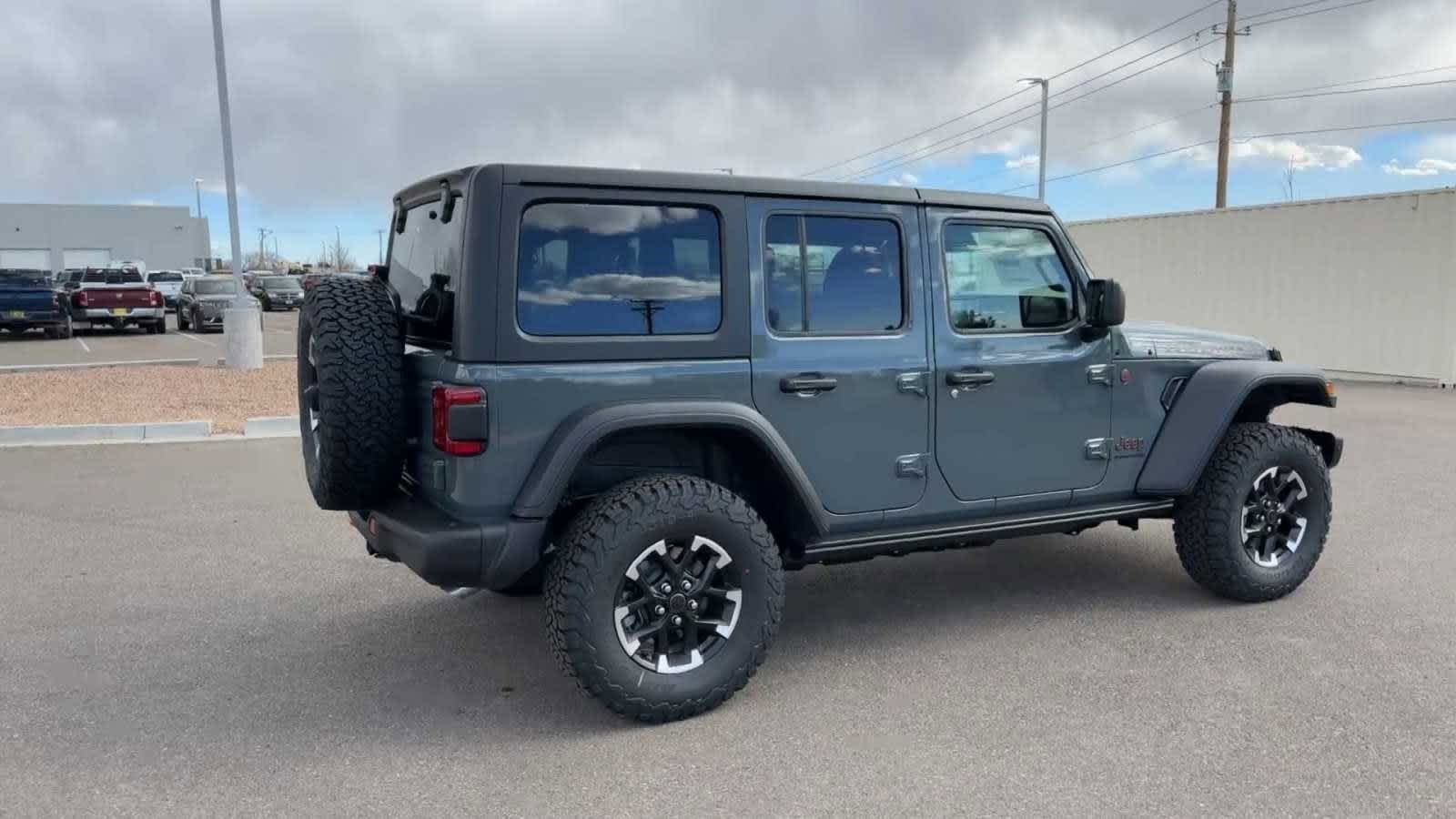 Thumbnail: 2024 Jeep Wrangler - 9