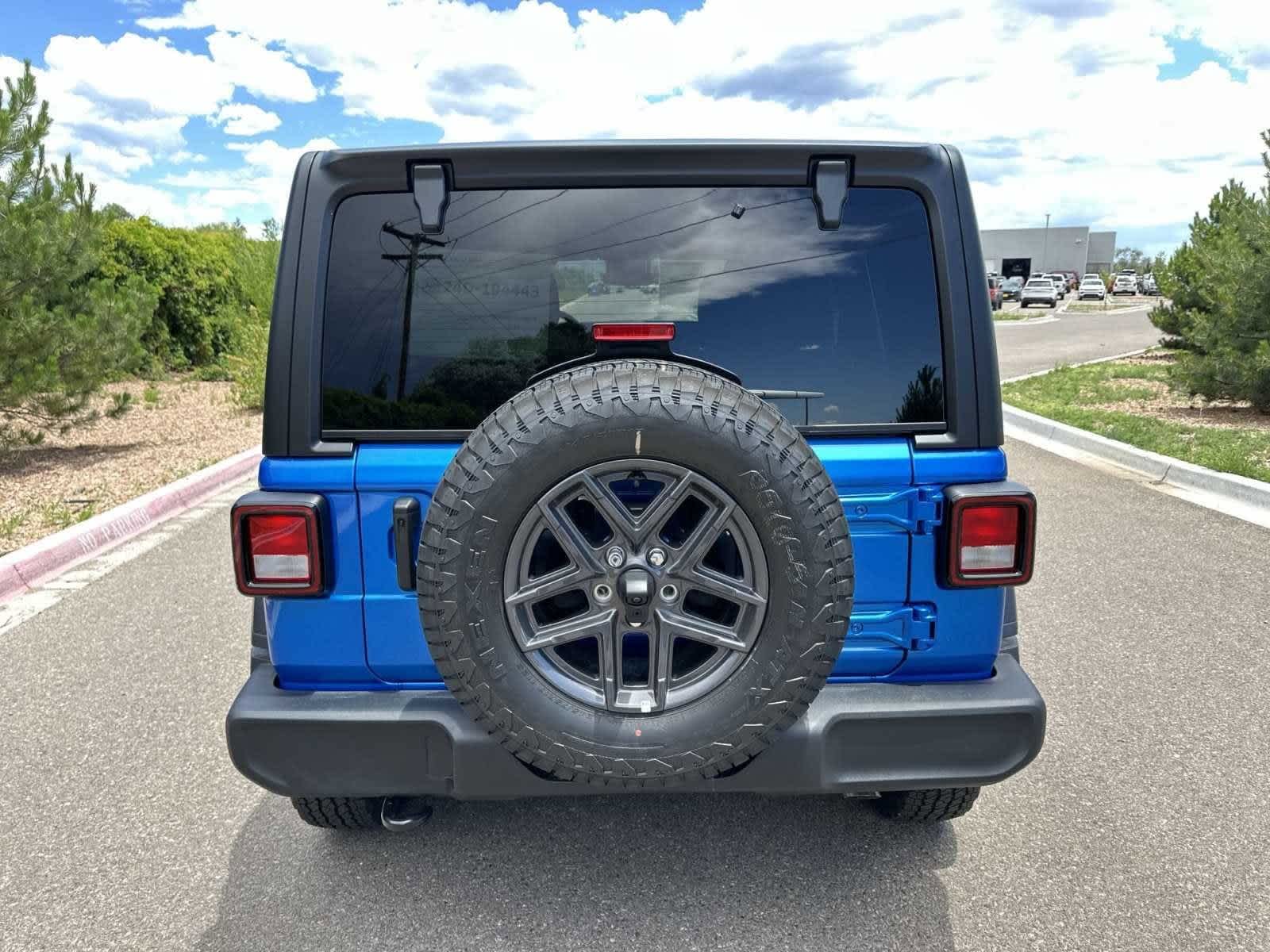 Thumbnail: 2024 Jeep Wrangler - 16