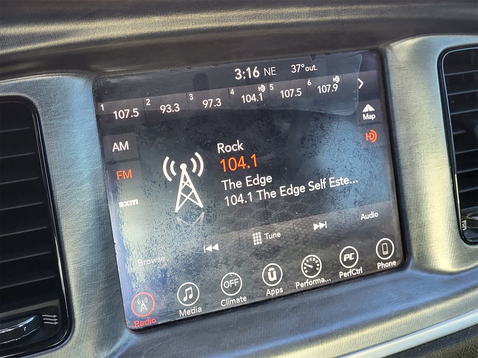 Thumbnail: 2017 Dodge Charger - 14