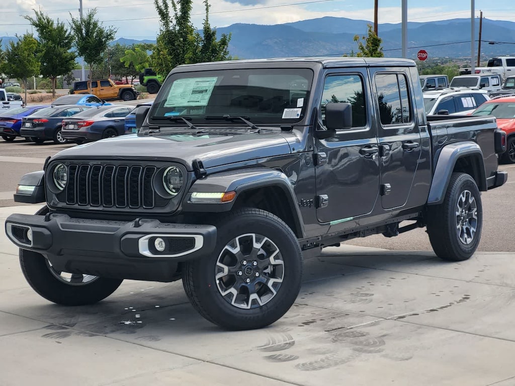 New 2026 Jeep Gladiator Sahara Pickup