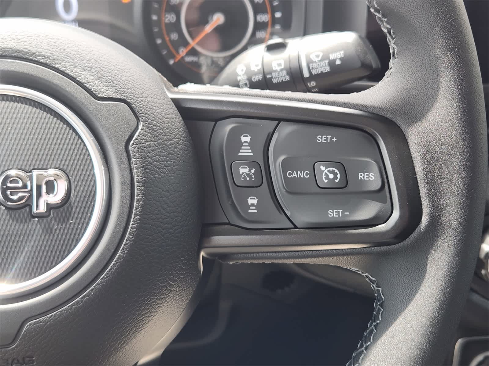 Thumbnail: 2025 Jeep Wrangler - 24