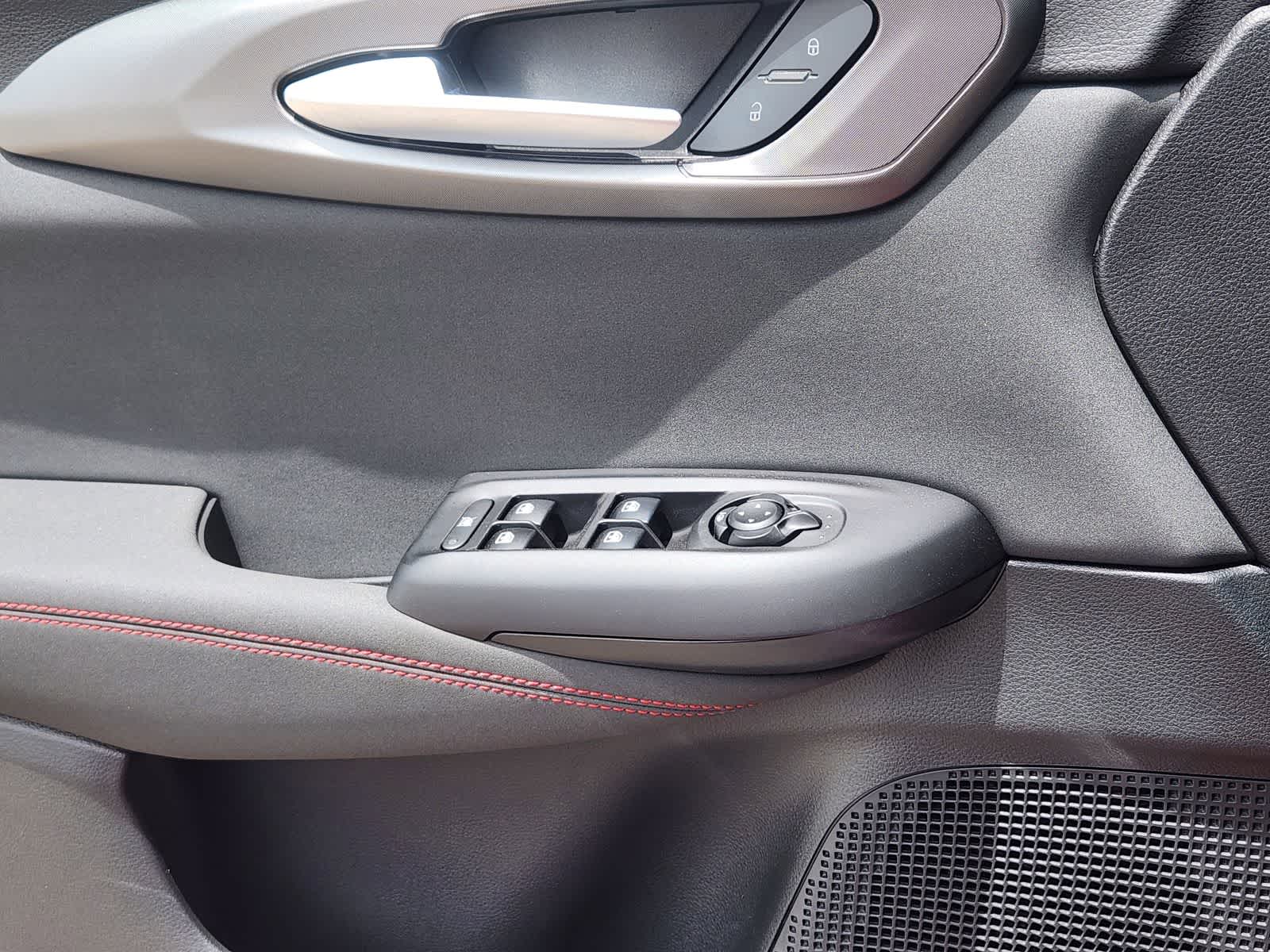 Thumbnail: 2025 Dodge Hornet - 19