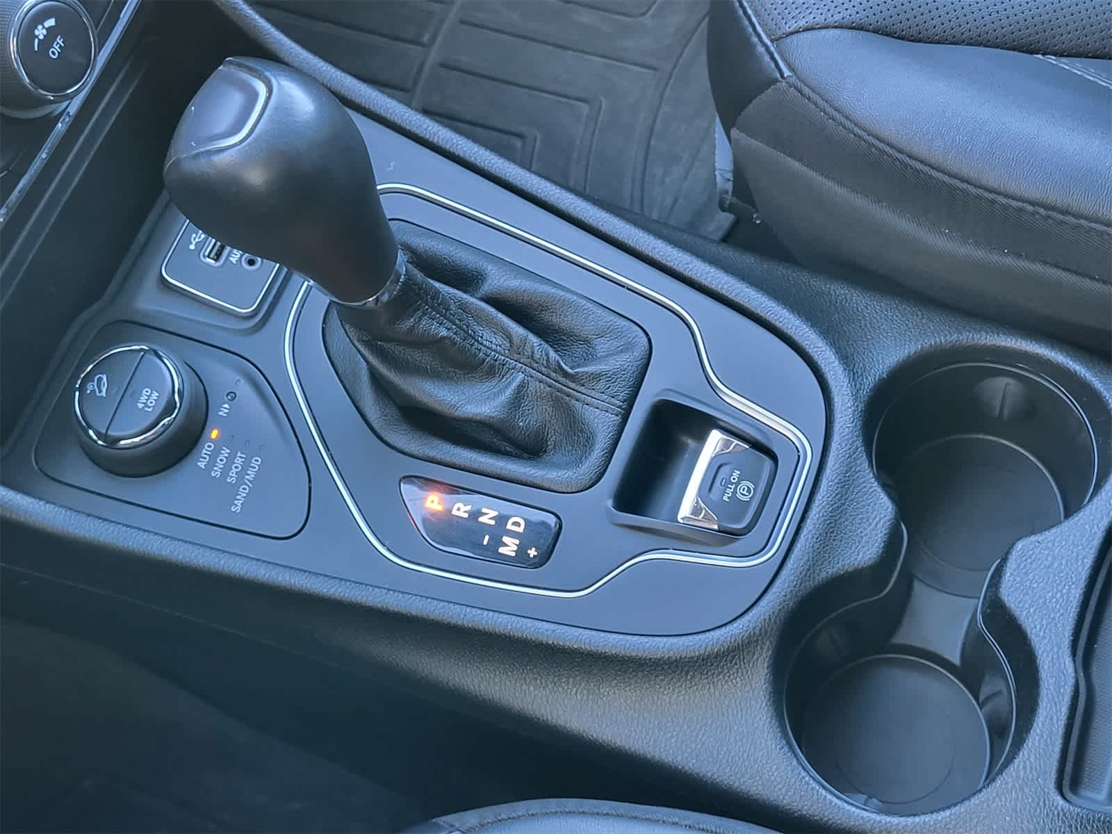 Thumbnail: 2021 Jeep Cherokee - 19