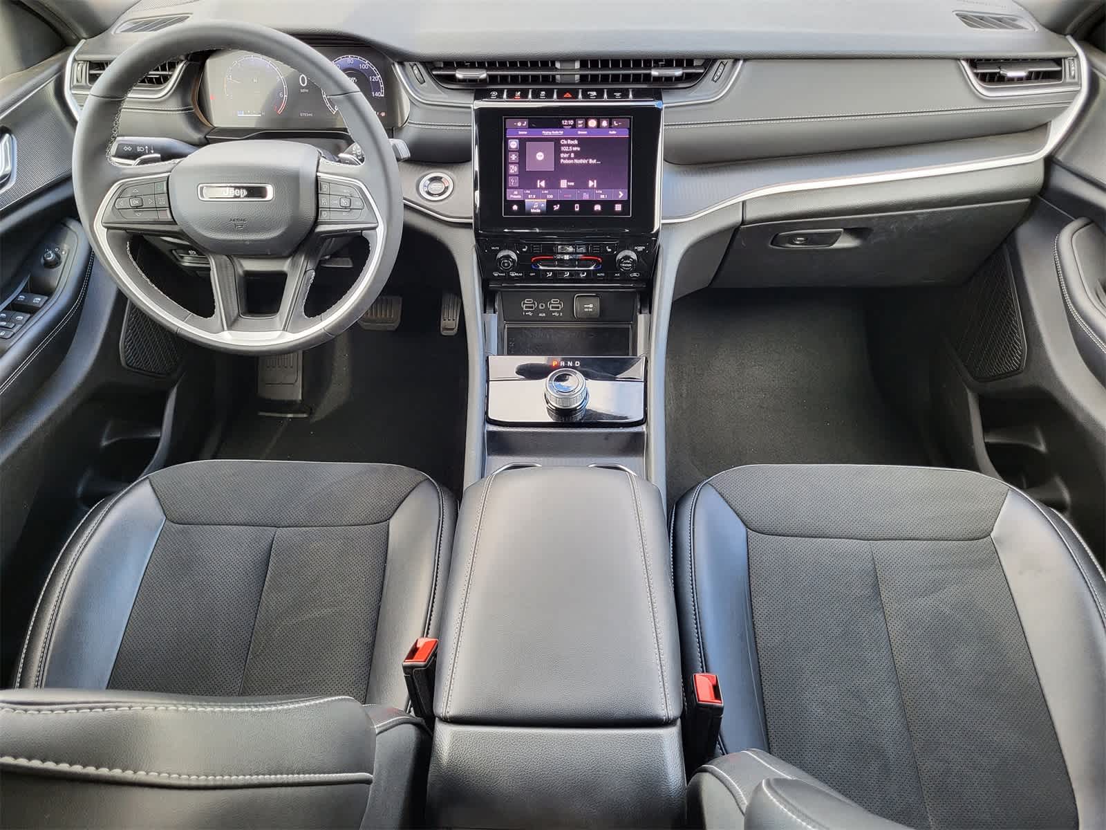 Thumbnail: 2024 Jeep Grand Cherokee - 24