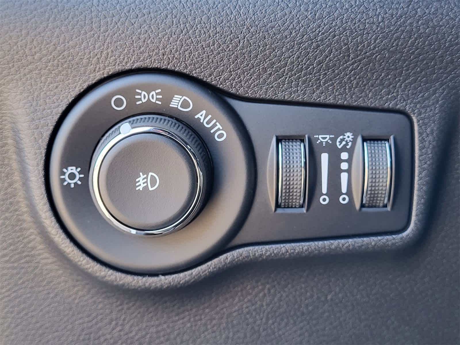 Thumbnail: 2026 Jeep Compass - 16