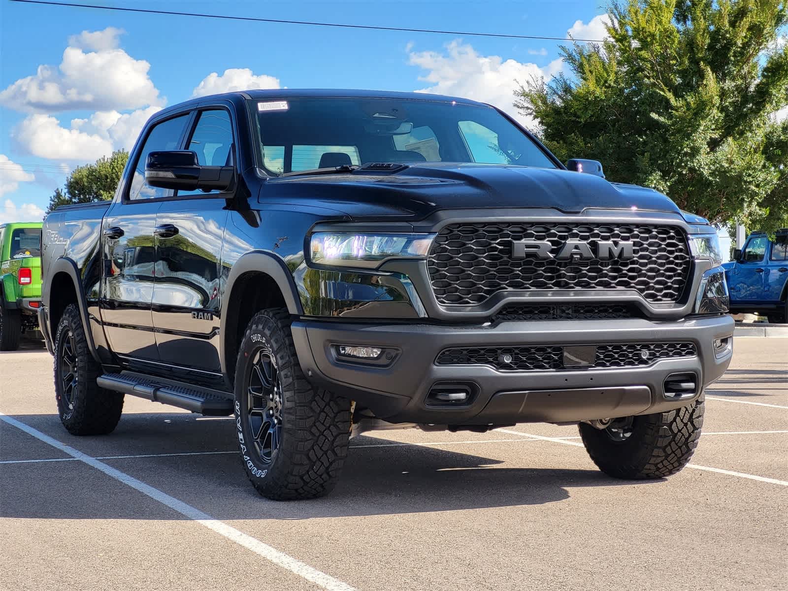 Thumbnail: 2026 RAM 1500 - 2