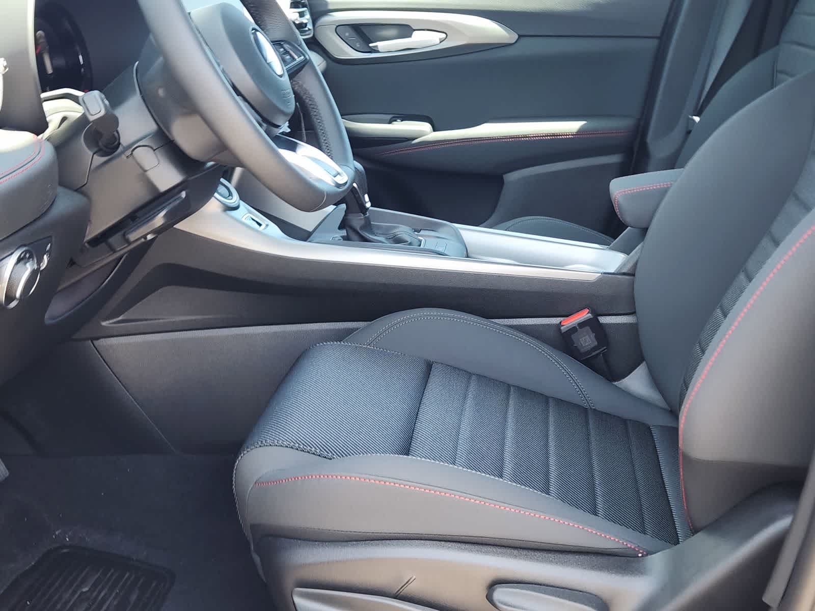2025 Dodge Hornet GT - Photo 12