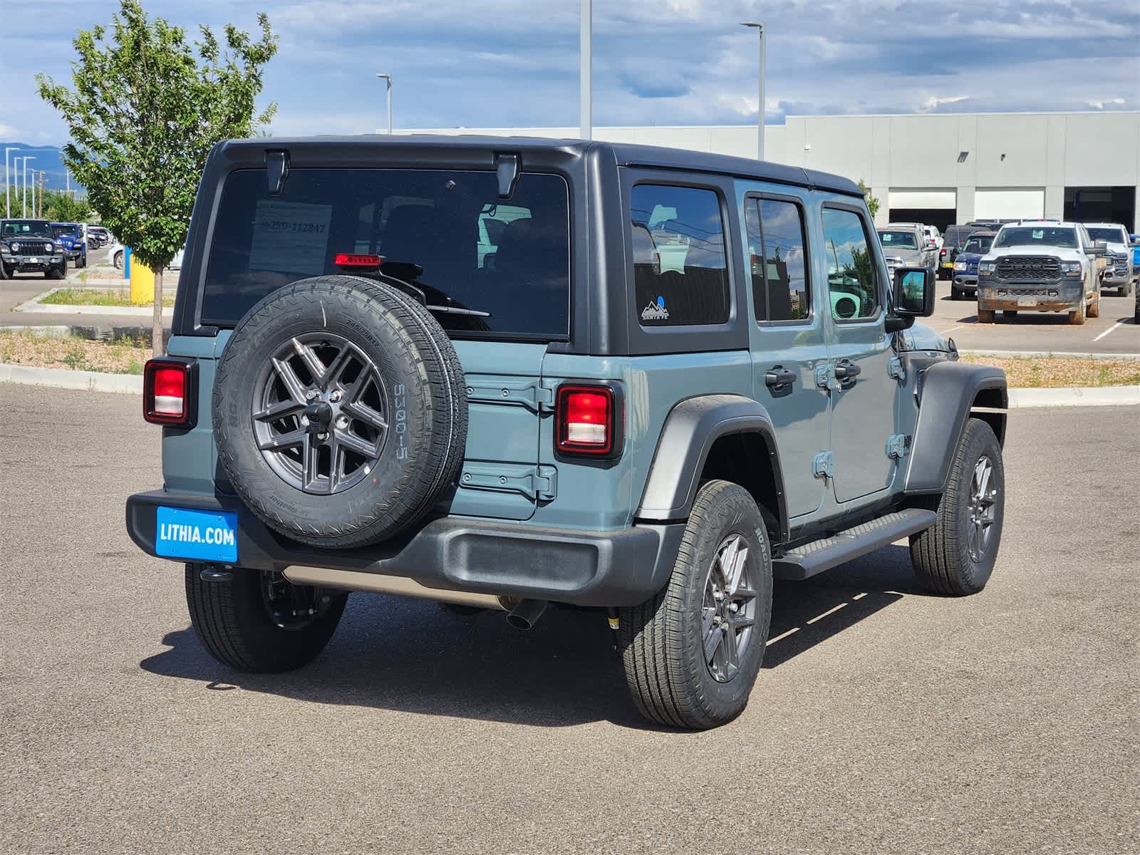 Thumbnail: 2025 Jeep Wrangler - 5