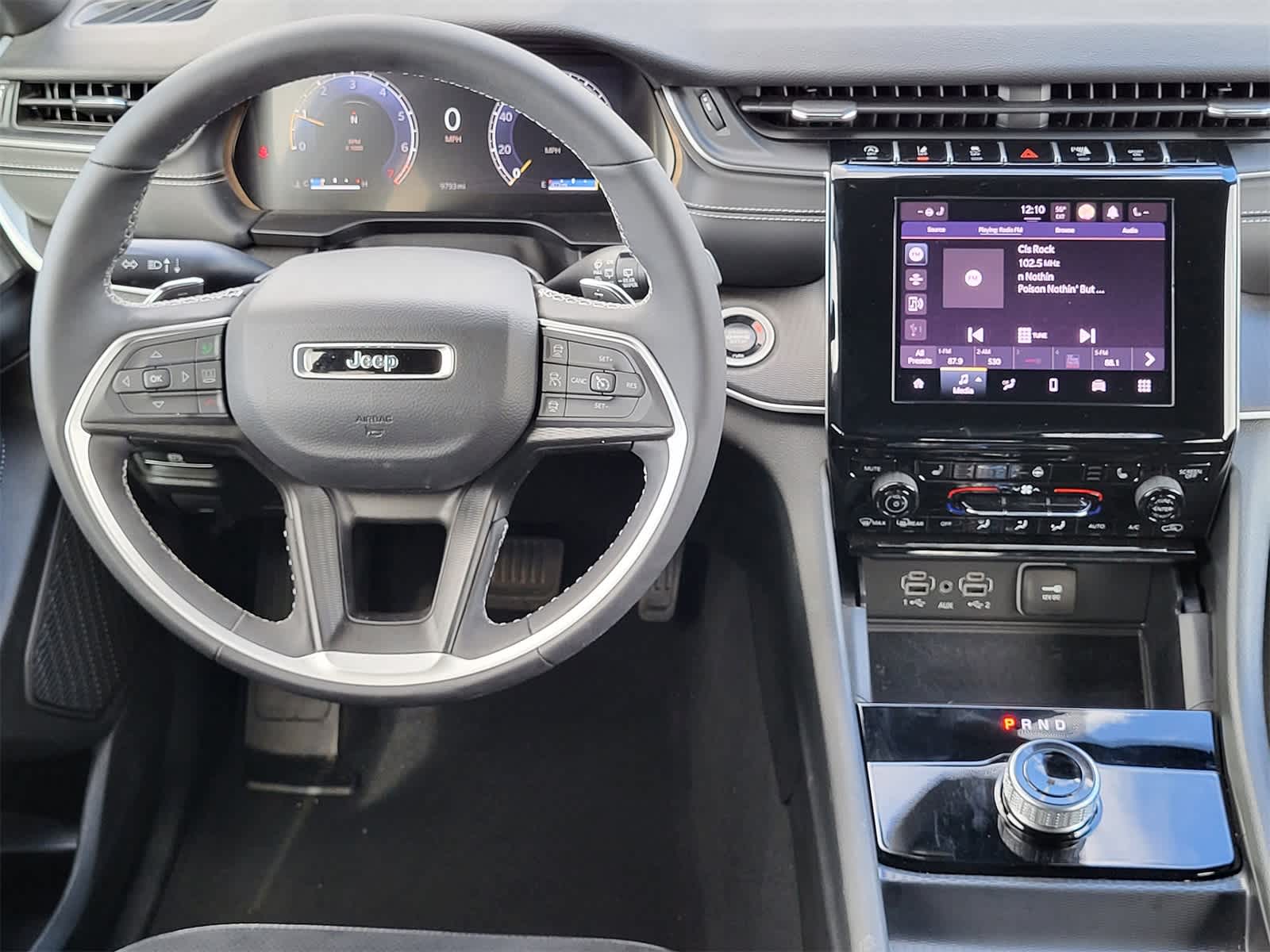 Thumbnail: 2024 Jeep Grand Cherokee - 25