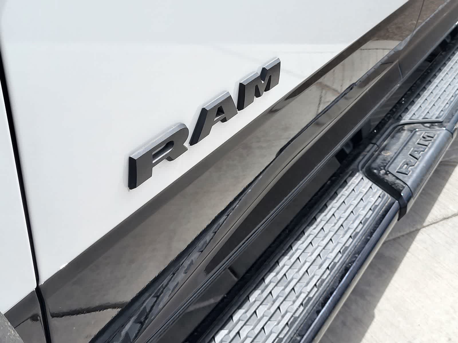 2026 RAM 2500 Rebel - Photo 8
