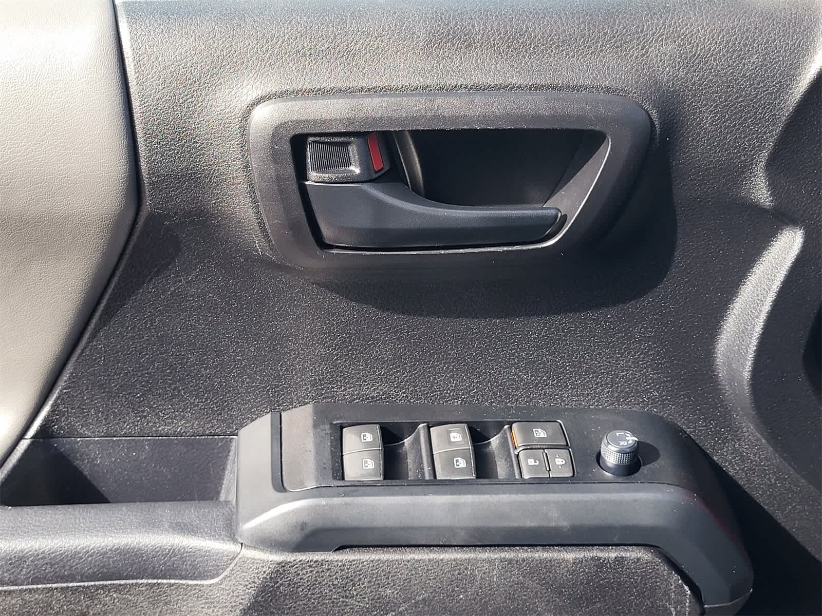 Thumbnail: 2022 Toyota Tacoma - 12