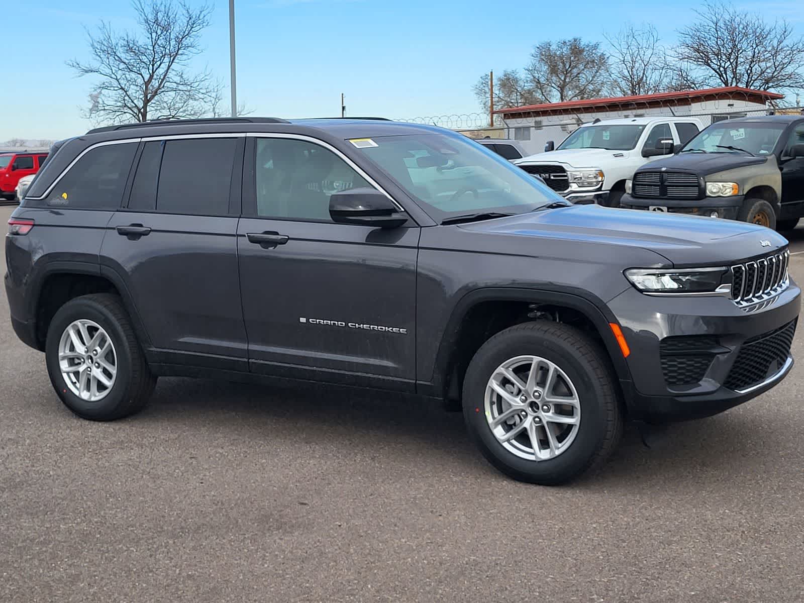 Thumbnail: 2026 Jeep Grand Cherokee - 3