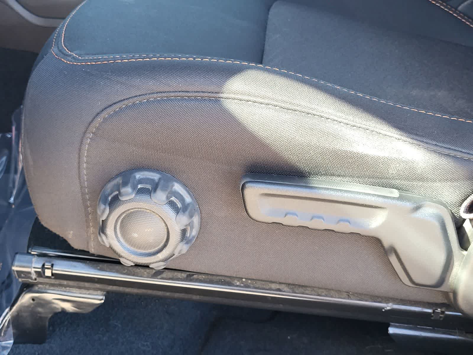 Thumbnail: 2022 Jeep Gladiator - 12