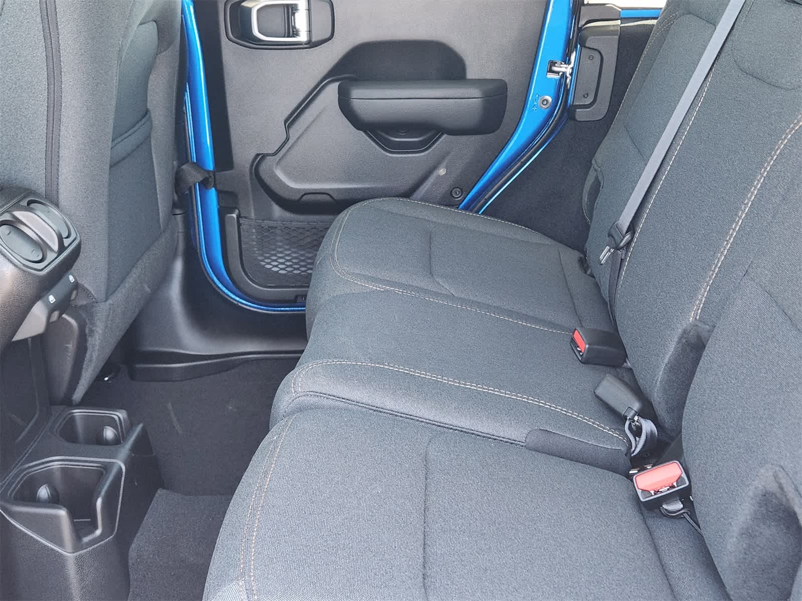 Thumbnail: 2025 Jeep Wrangler - 25