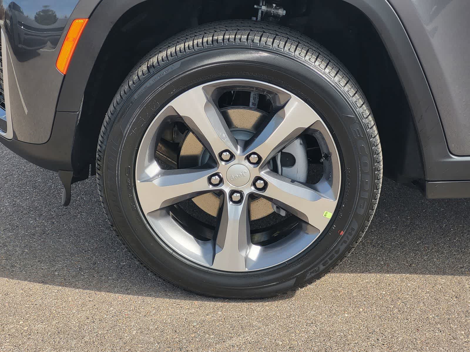 Thumbnail: 2026 Jeep Grand Cherokee - 7