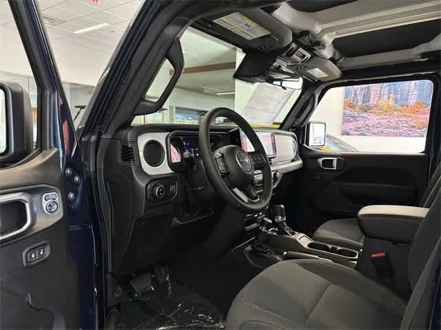 Thumbnail: 2025 Jeep Gladiator - 10