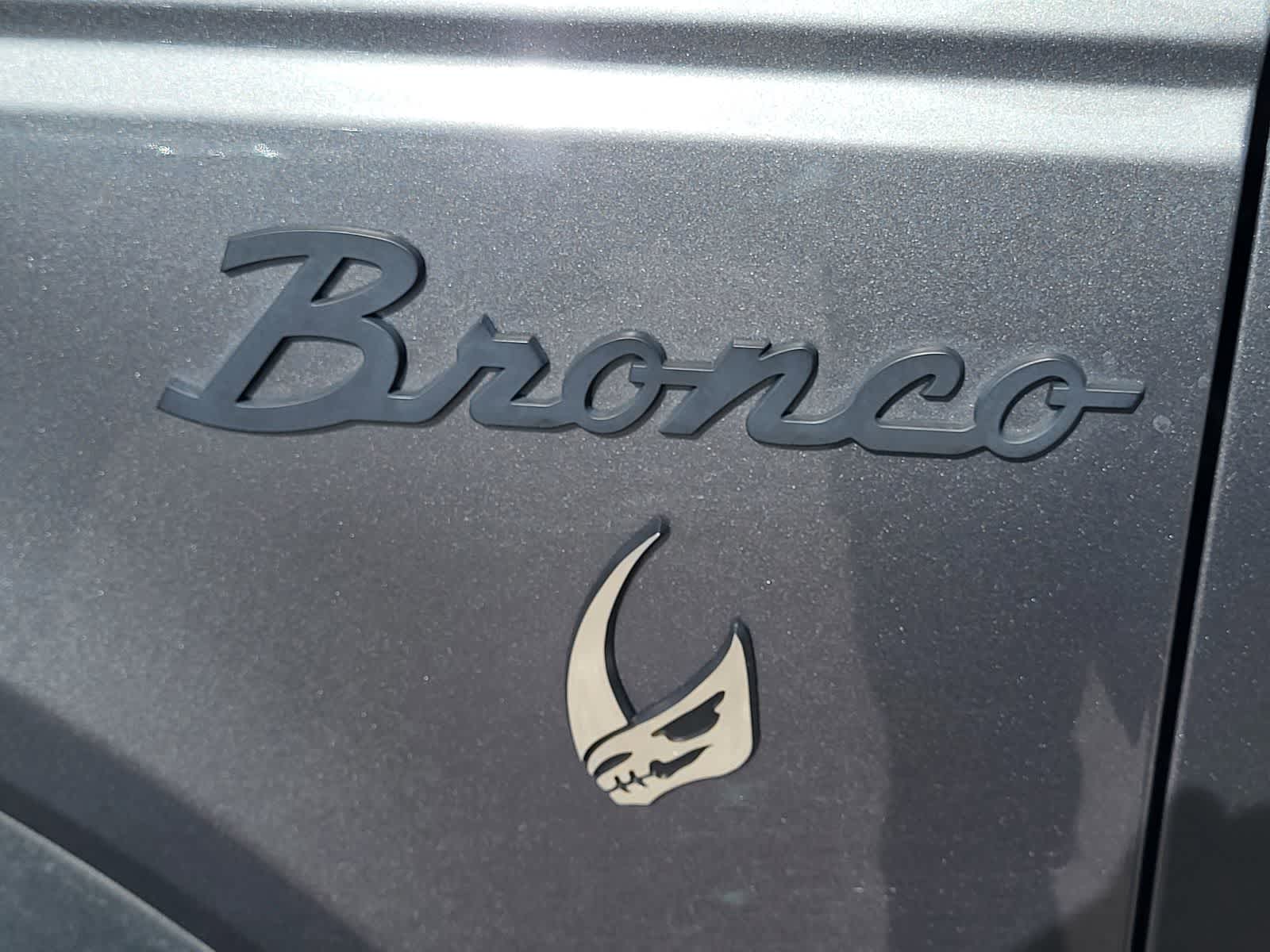 Thumbnail: 2022 Ford Bronco - 11