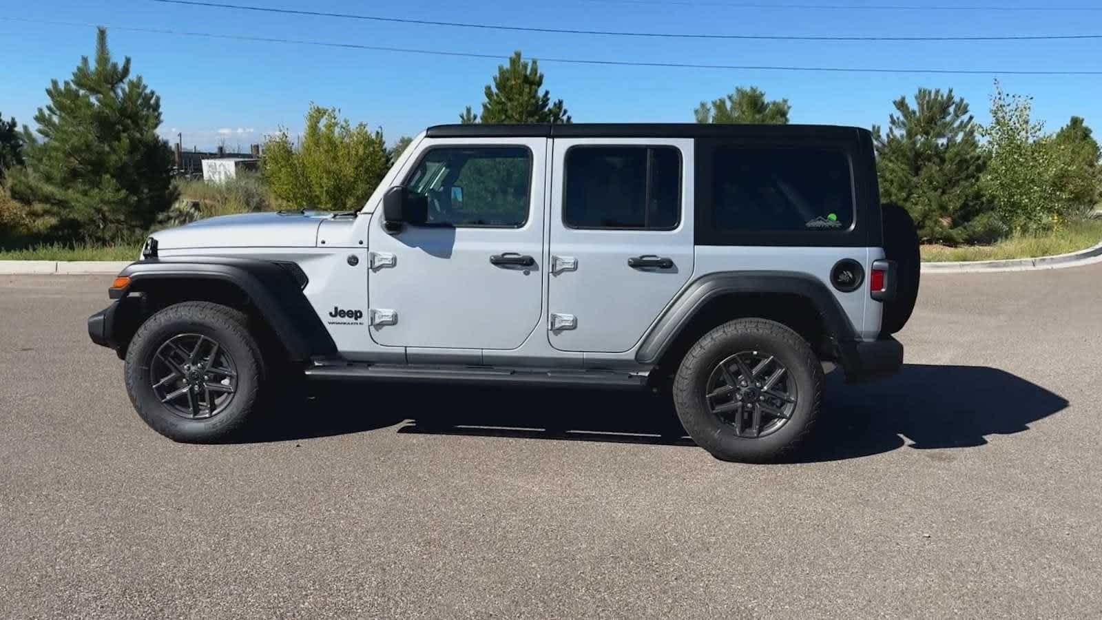 Thumbnail: 2024 Jeep Wrangler - 7
