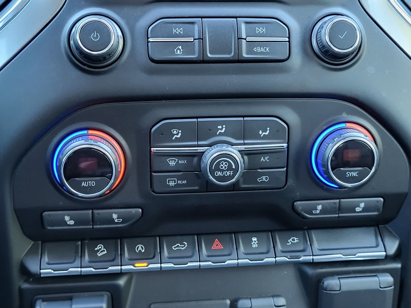 Thumbnail: 2021 Chevrolet Silverado 1500 - 23