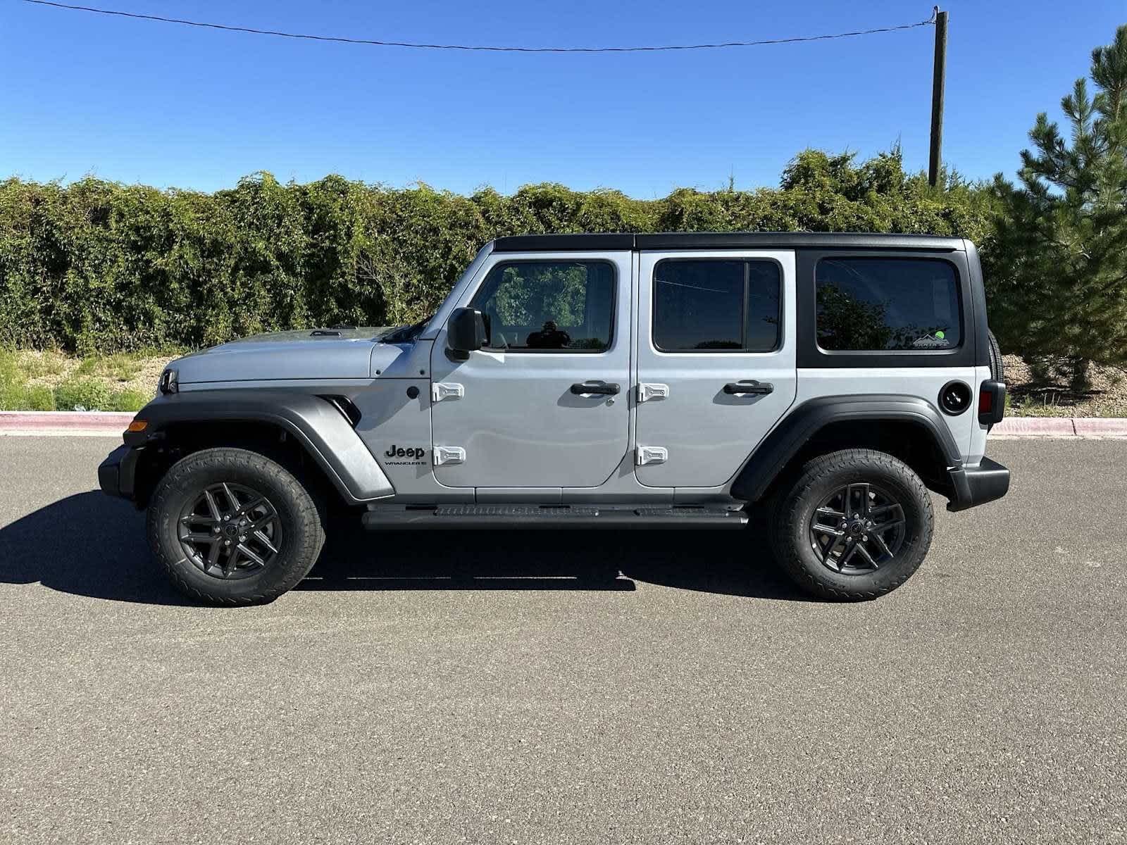 Thumbnail: 2024 Jeep Wrangler - 13