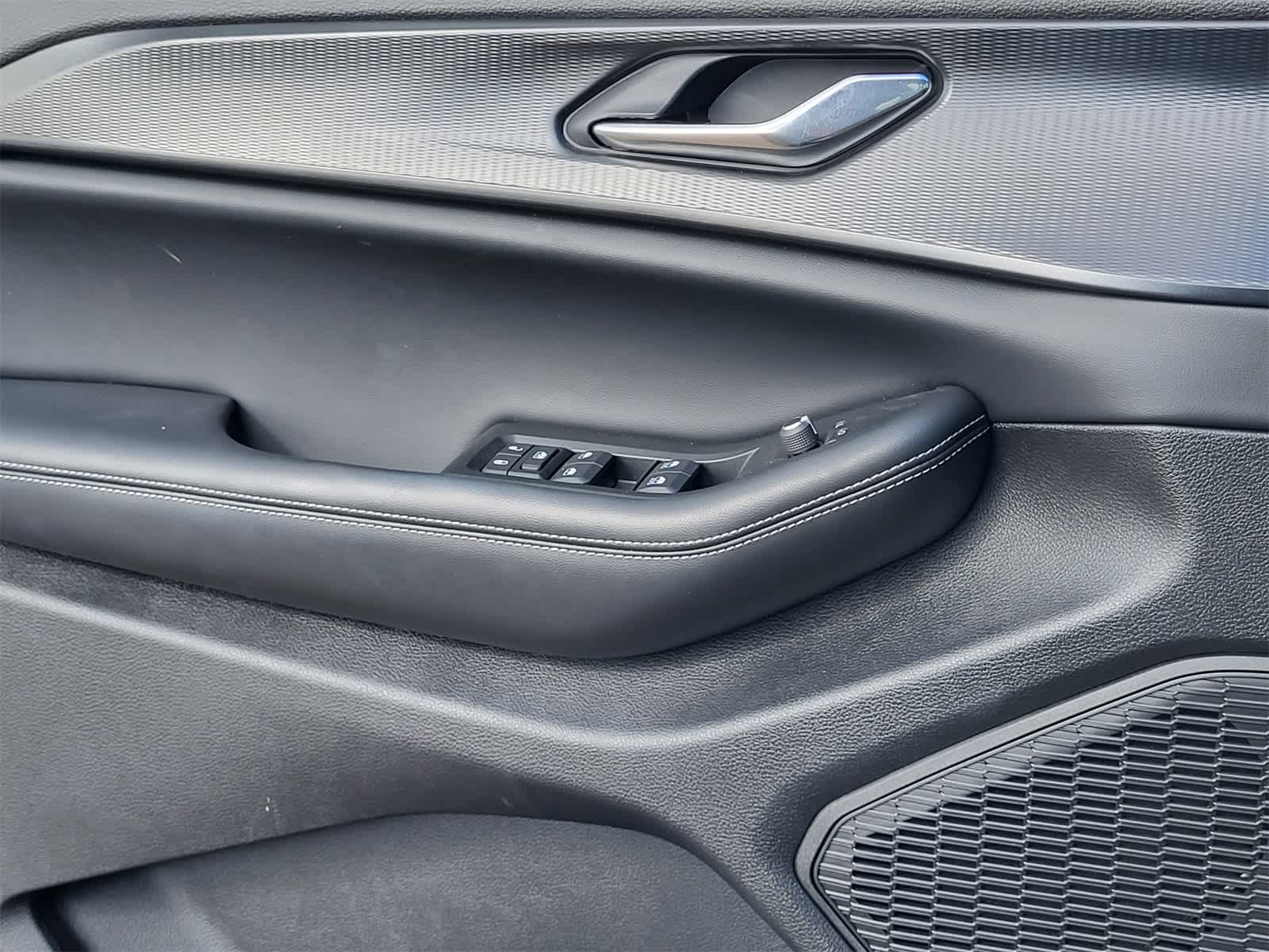 Thumbnail: 2024 Jeep Grand Cherokee - 21