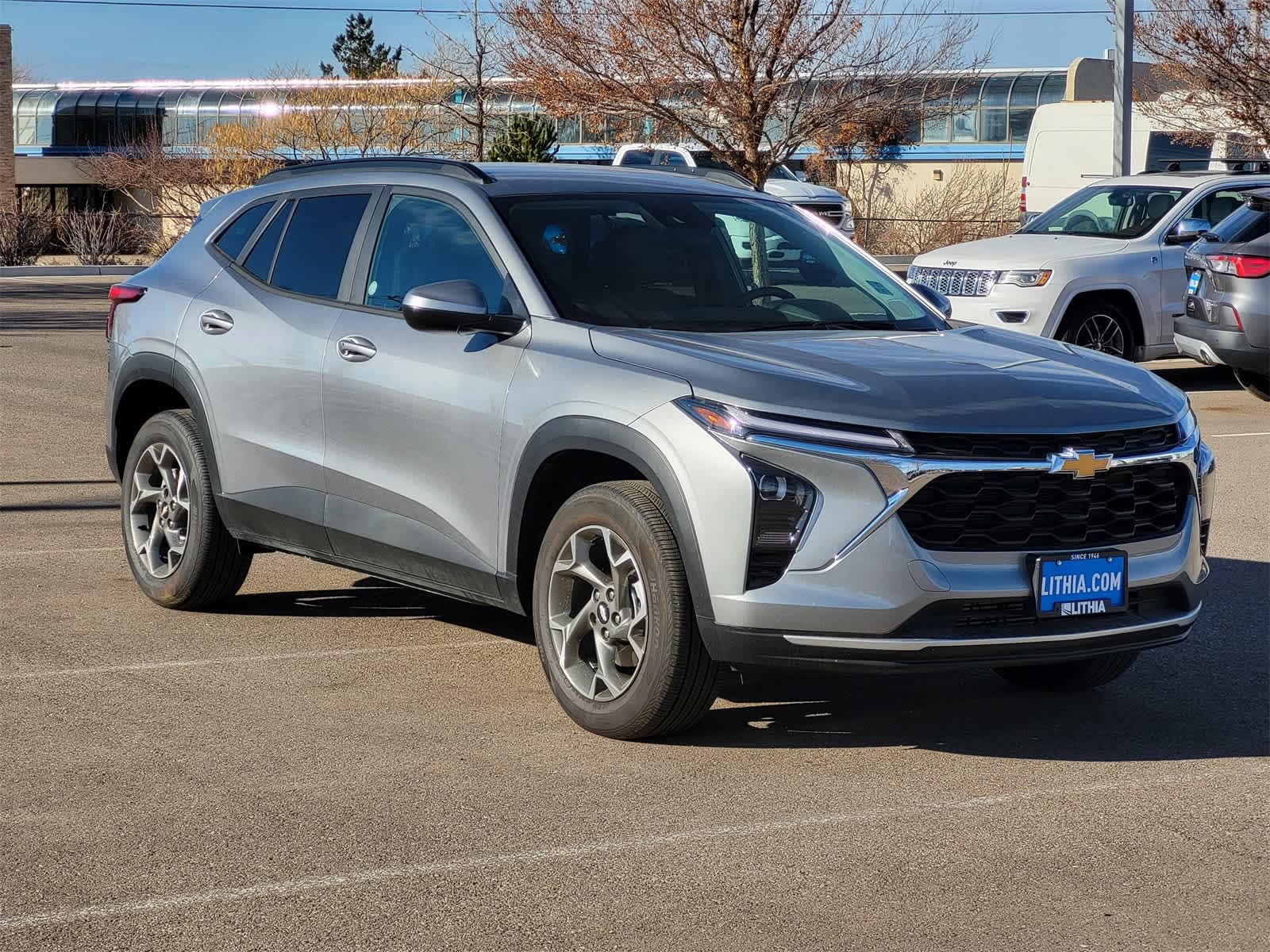 Thumbnail: 2025 Chevrolet Trax - 3