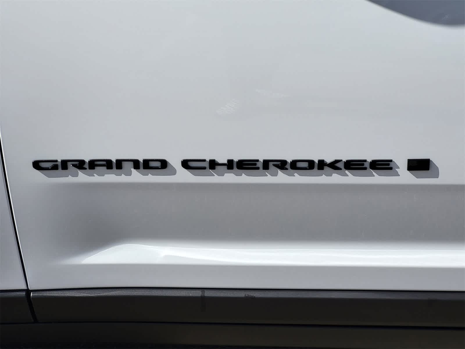Thumbnail: 2026 Jeep Grand Cherokee - 10
