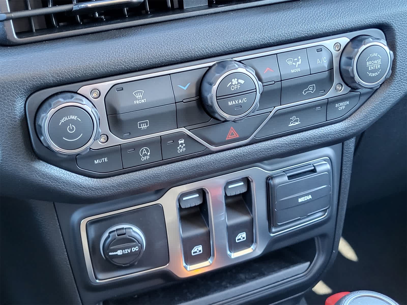 Thumbnail: 2026 Jeep Wrangler - 12