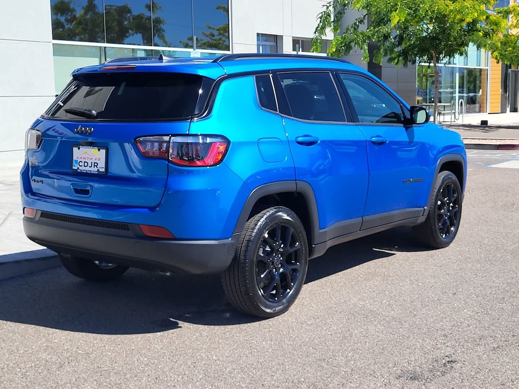New 2026 Jeep Compass Latitude Sport Utility