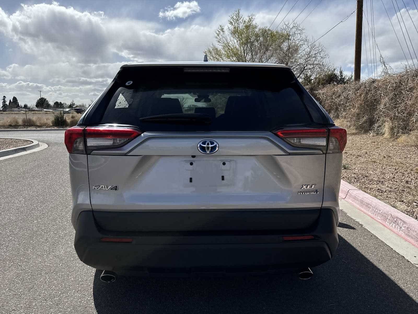 Thumbnail: 2022 Toyota RAV4 - 13