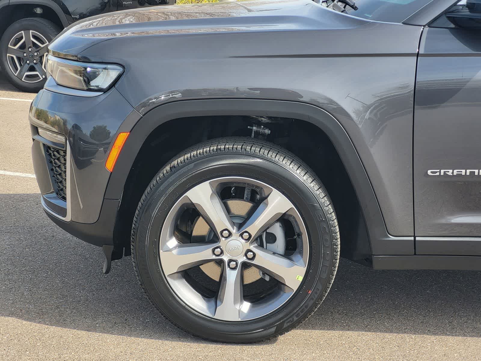 Thumbnail: 2026 Jeep Grand Cherokee - 6