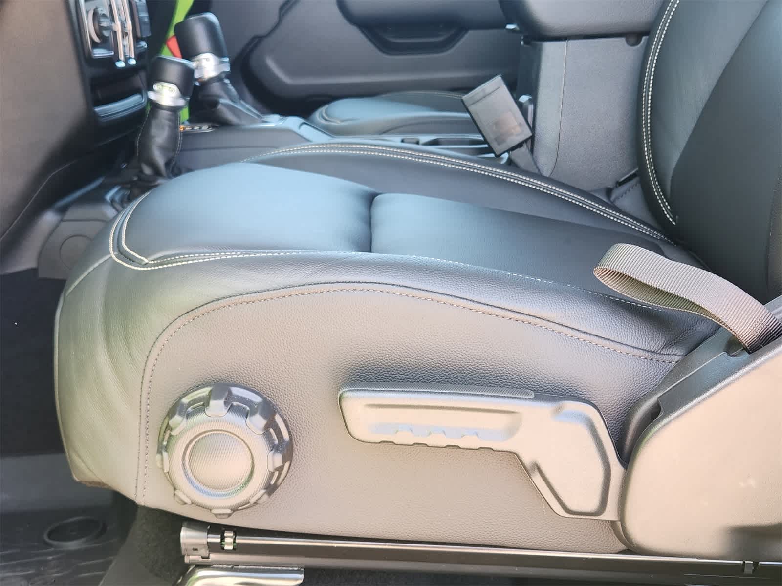 Thumbnail: 2025 Jeep Wrangler - 20