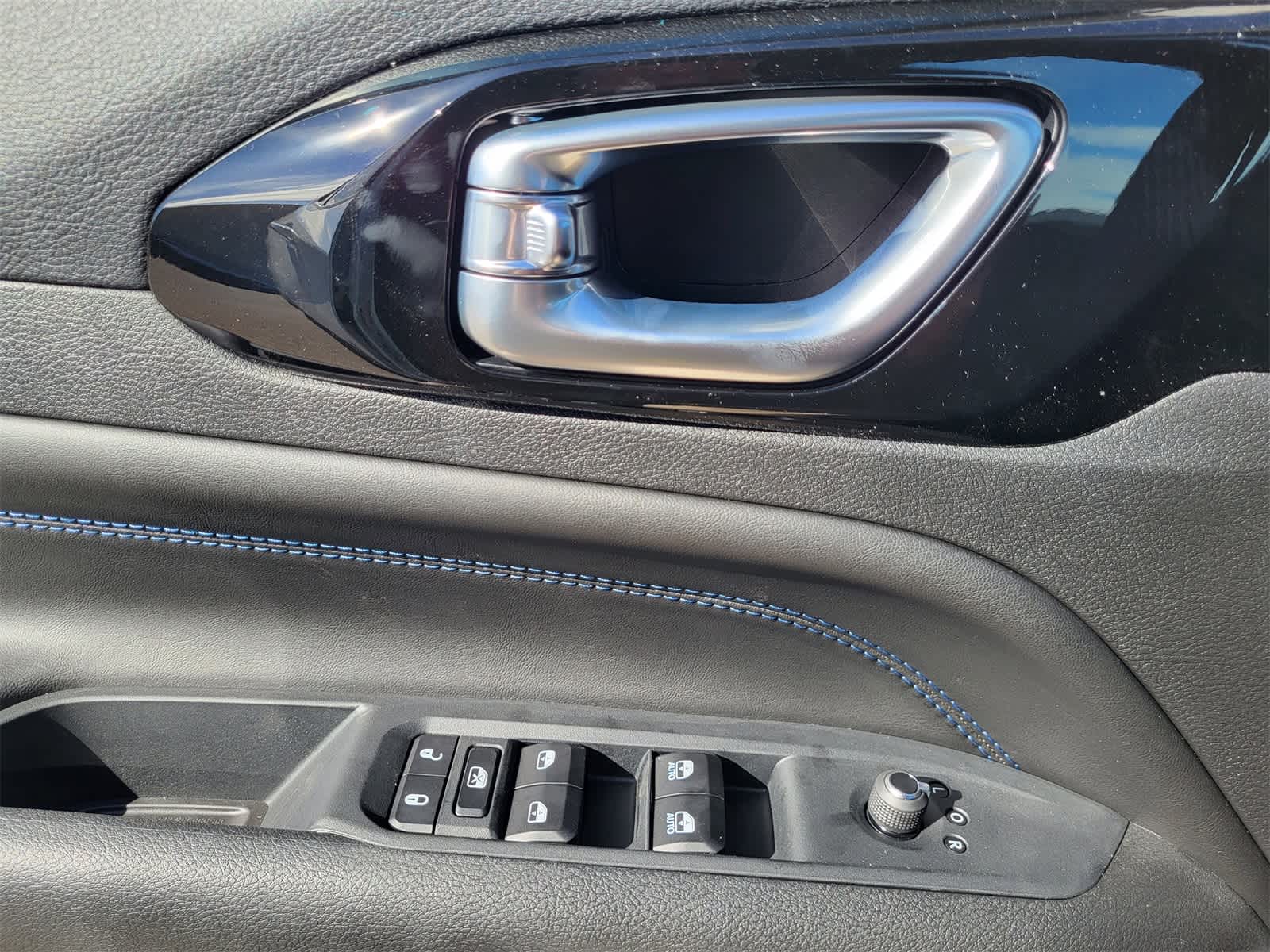 Thumbnail: 2026 Jeep Compass - 16