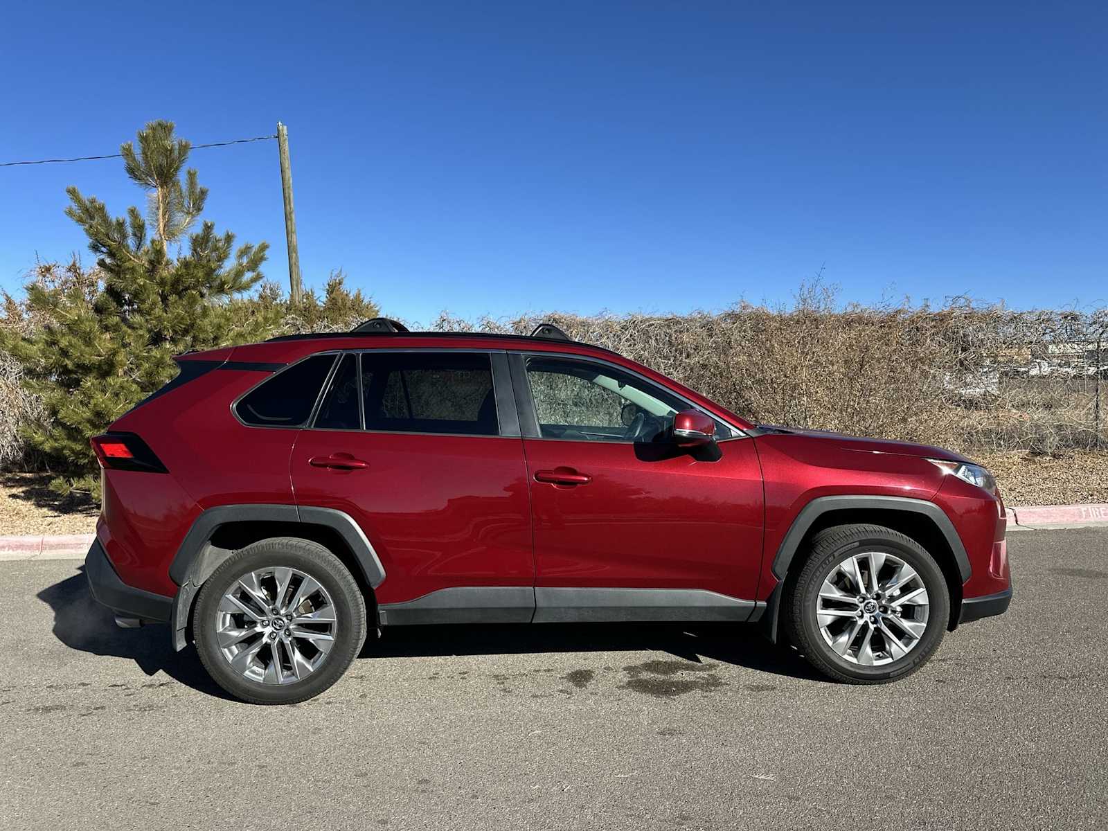 Thumbnail: 2020 Toyota RAV4 - 33