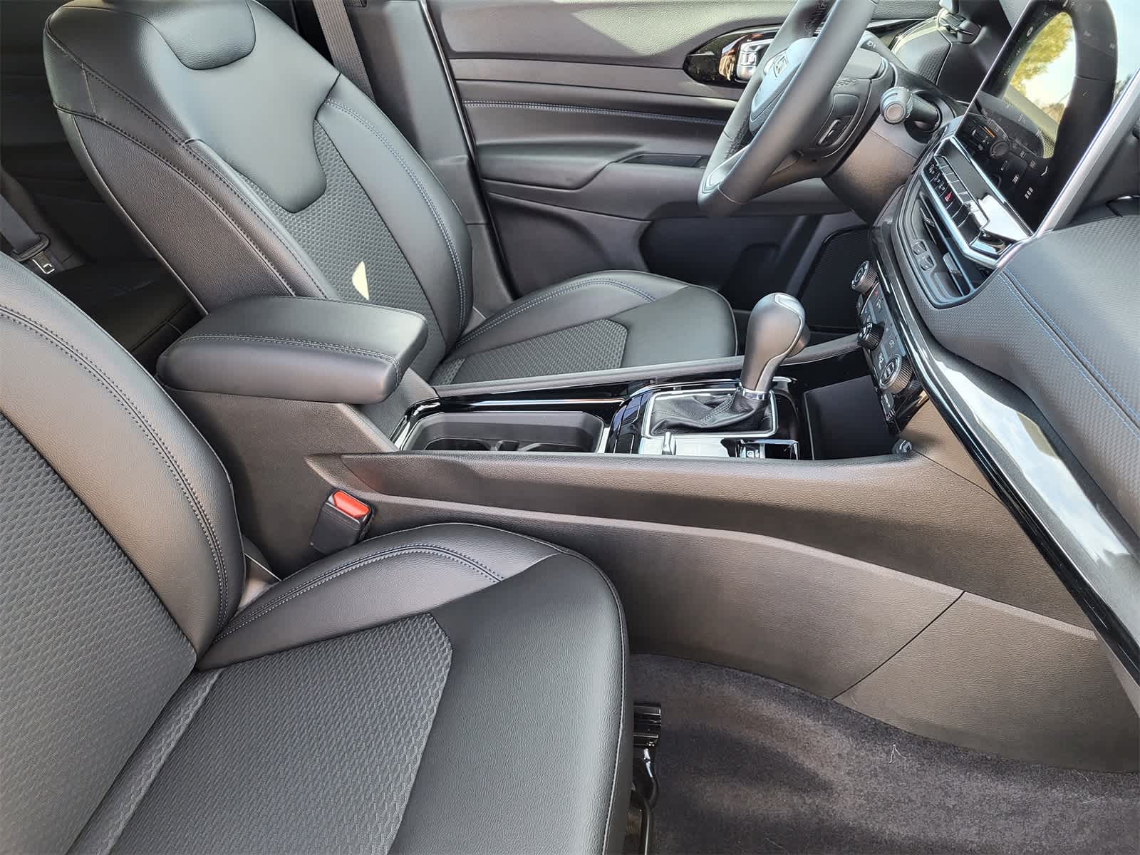 Thumbnail: 2026 Jeep Compass - 10