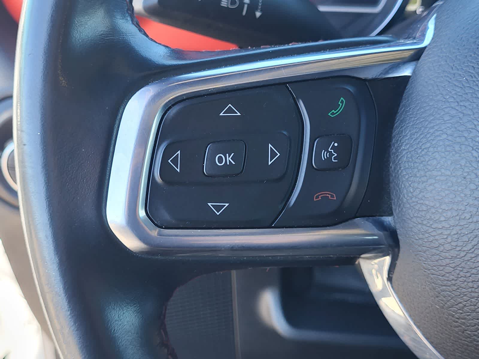 Thumbnail: 2020 Jeep Gladiator - 16