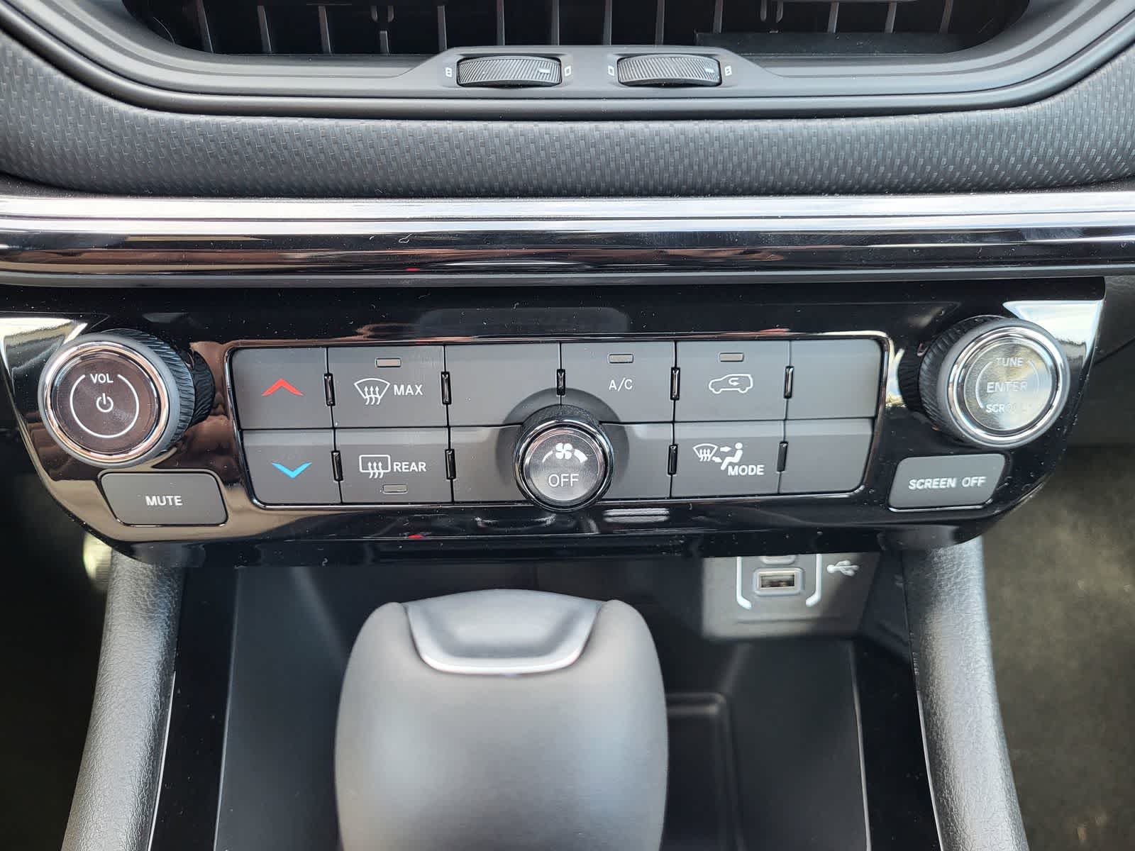 Thumbnail: 2026 Jeep Compass - 14