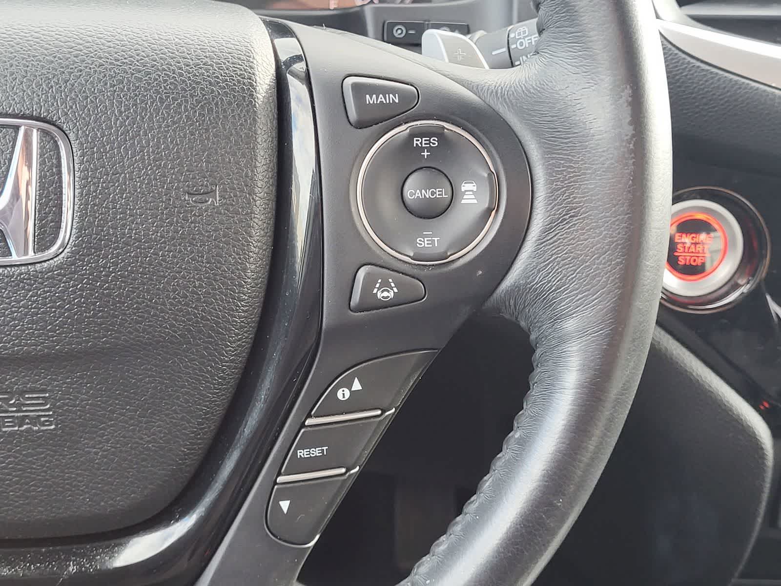 Thumbnail: 2018 Honda Pilot - 19