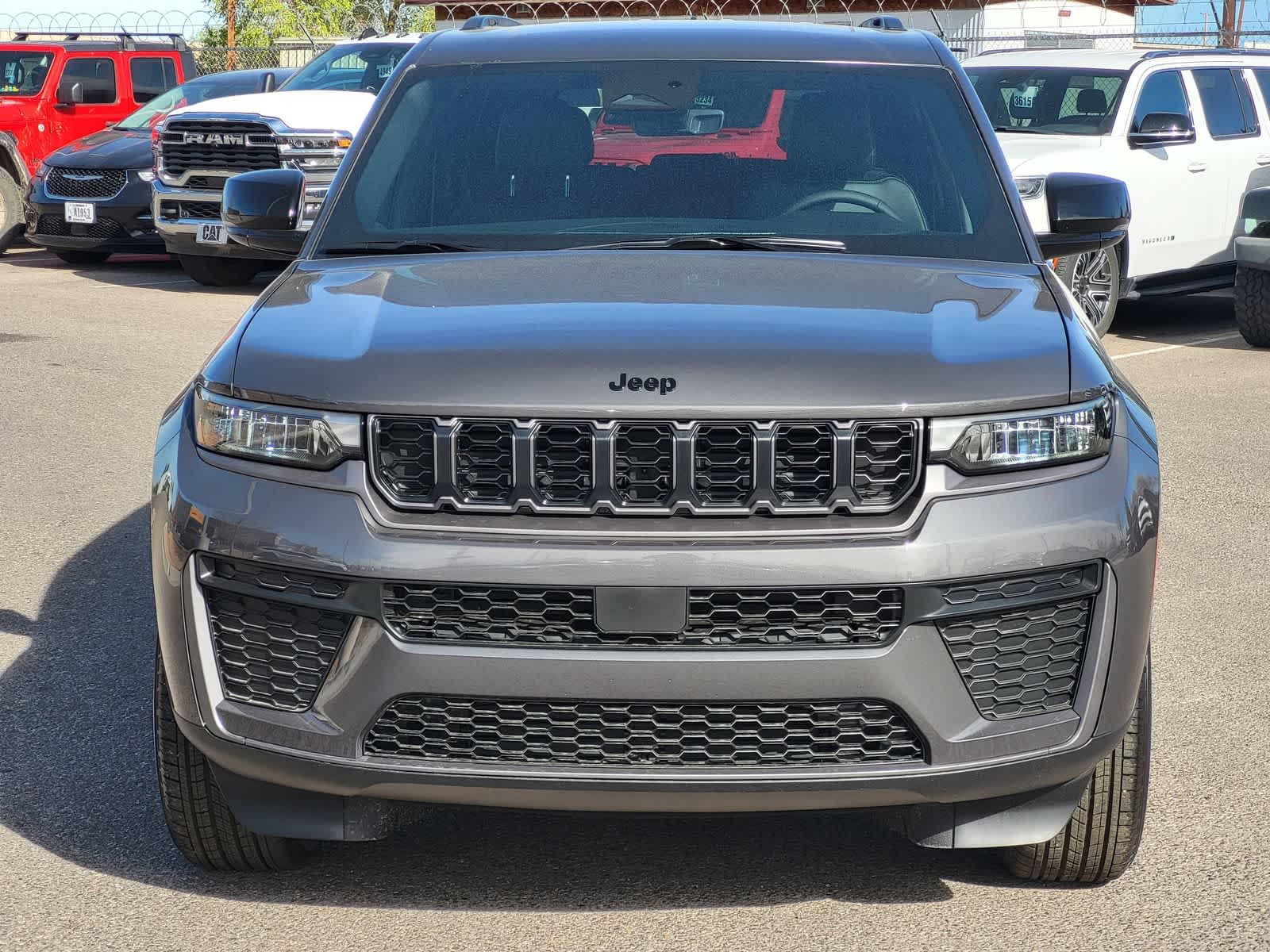 Thumbnail: 2026 Jeep Grand Cherokee - 2