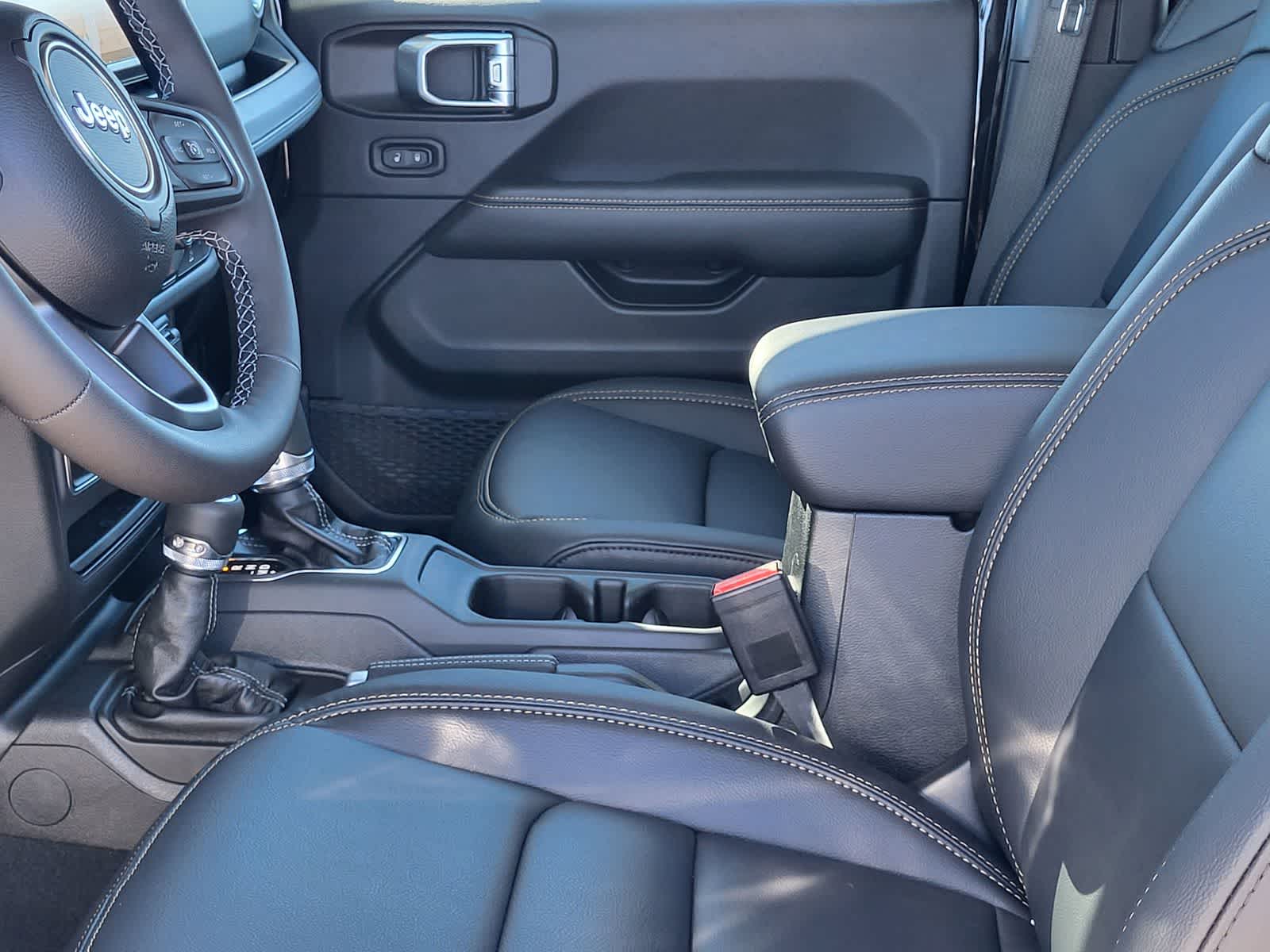 Thumbnail: 2026 Jeep Gladiator - 23