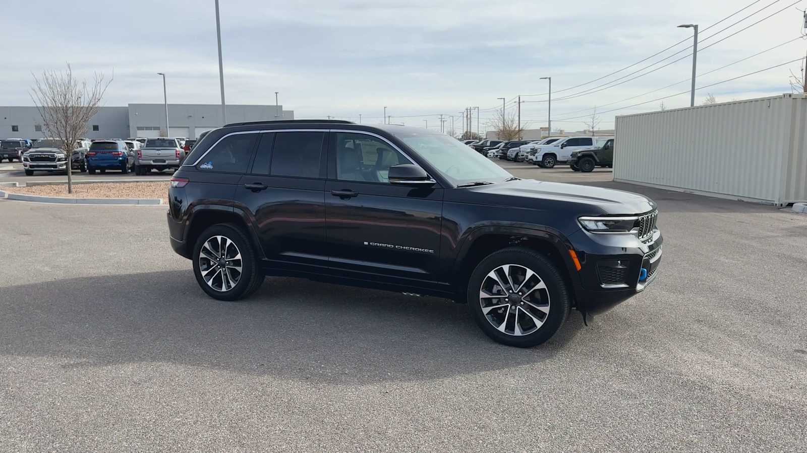 2024 Jeep Grand Cherokee Overland 4xe 3