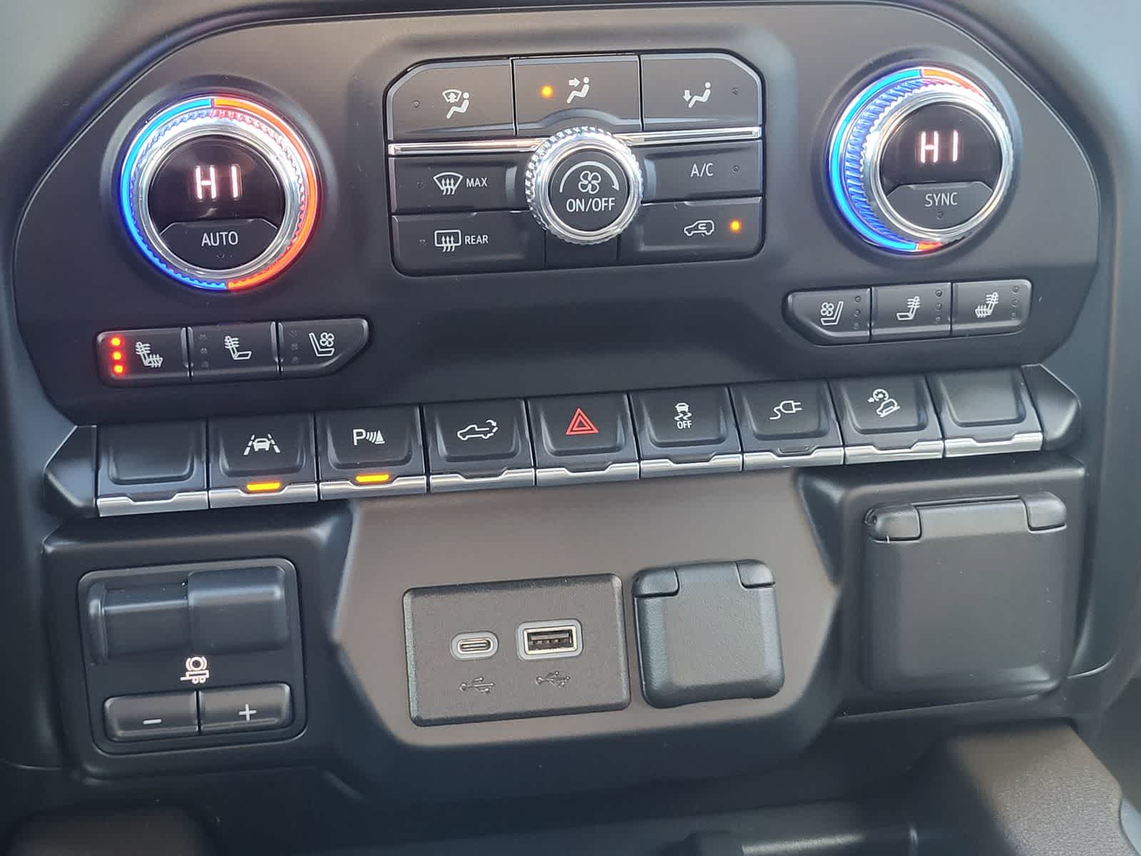 Thumbnail: 2021 GMC Sierra 1500 - 25