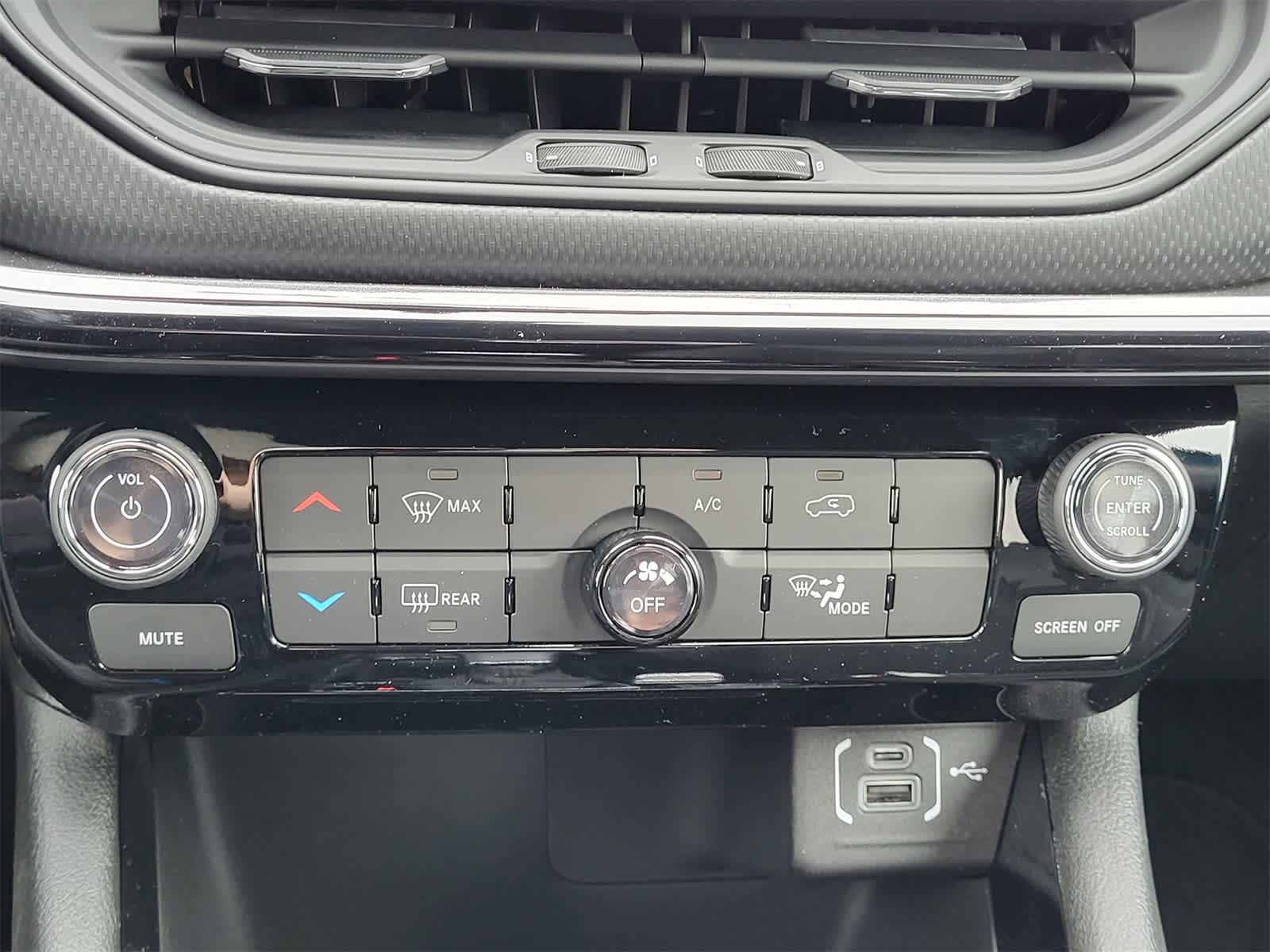 Thumbnail: 2026 Jeep Compass - 18