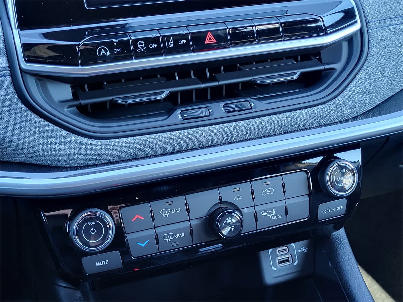 Thumbnail: 2026 Jeep Compass - 13