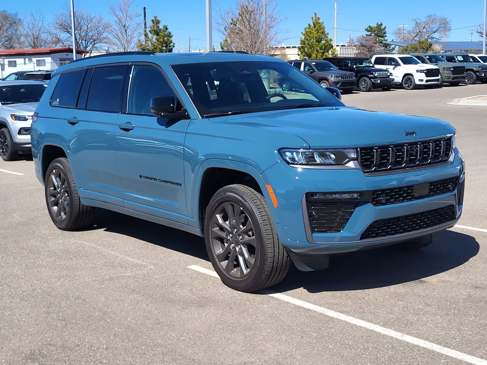 Thumbnail: 2026 Jeep Grand Cherokee L - 3