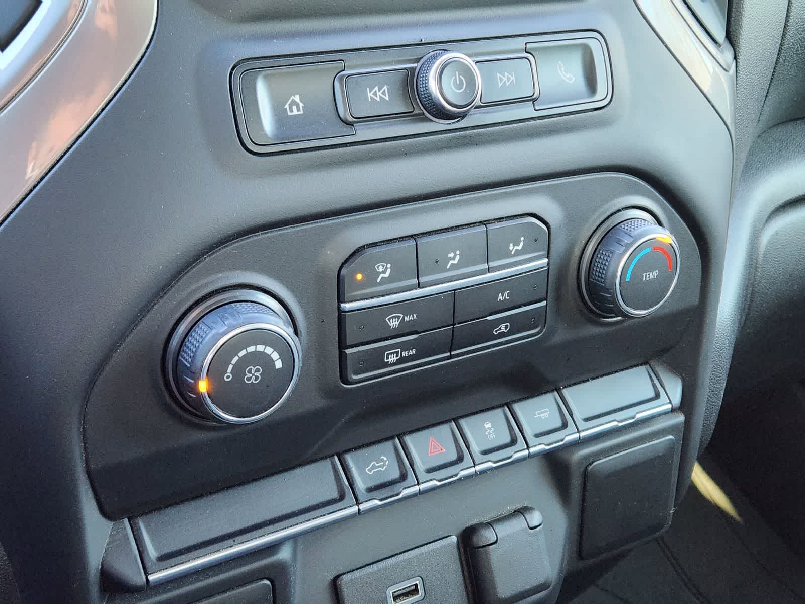 Thumbnail: 2020 Chevrolet Silverado 1500 - 20