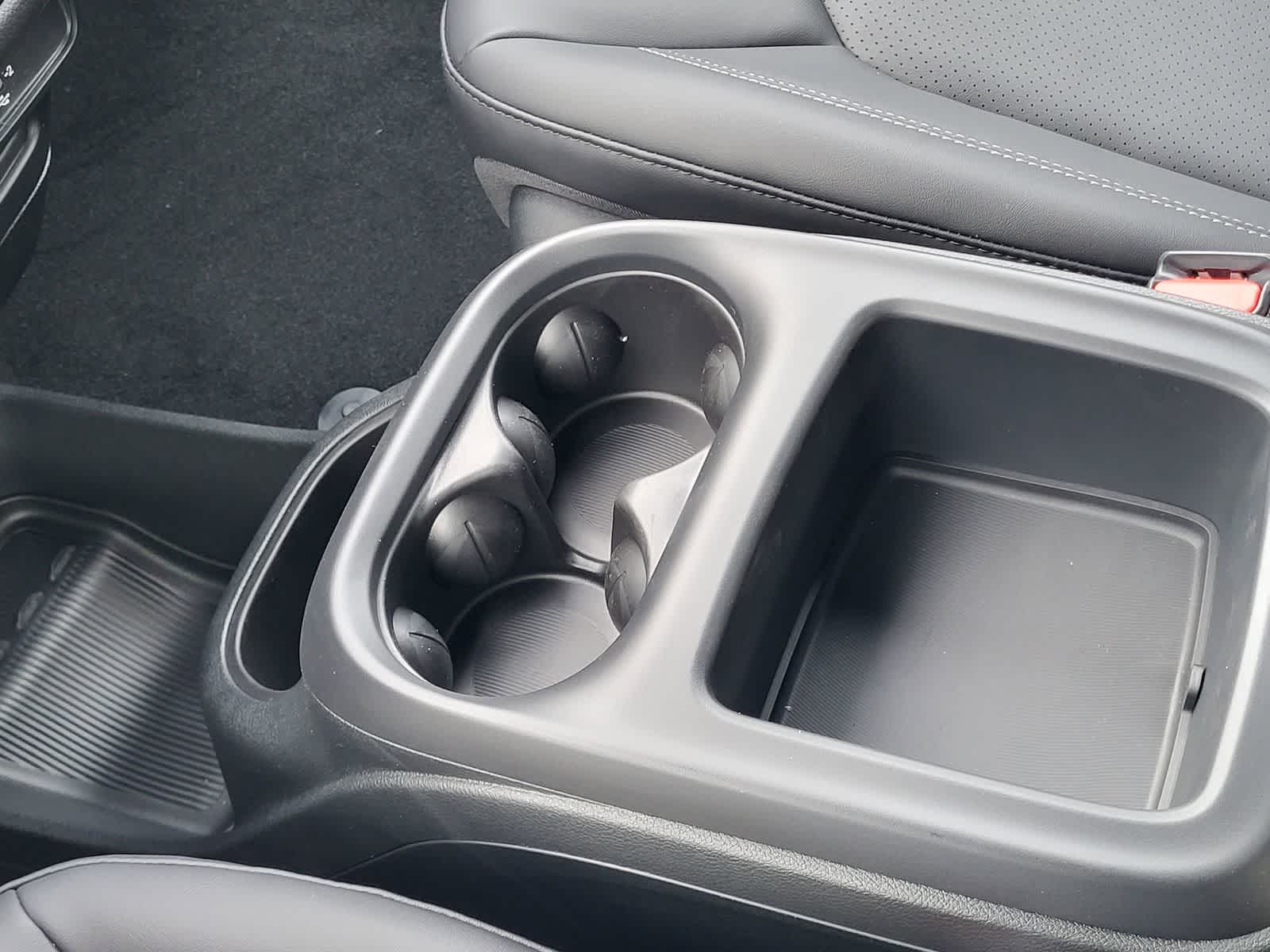 Thumbnail: 2026 Chrysler Pacifica - 12