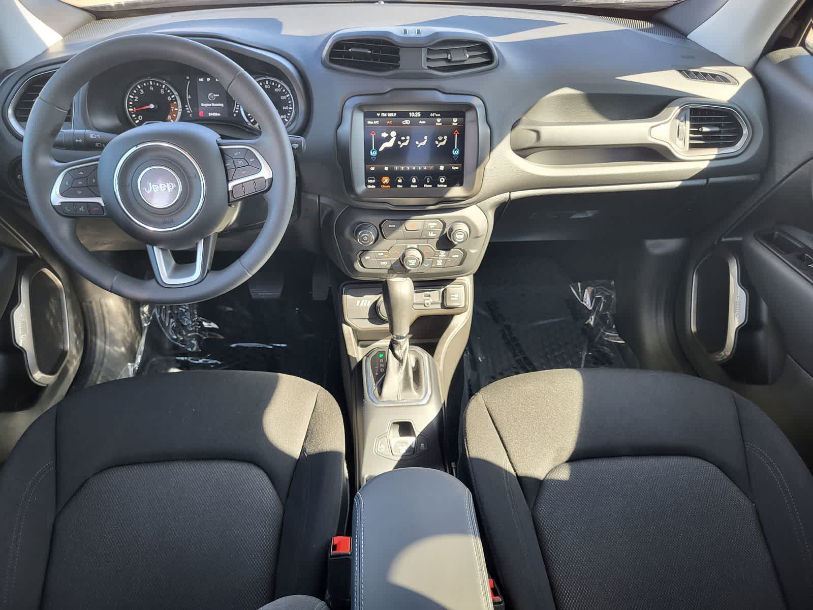 Thumbnail: 2023 Jeep Renegade - 25